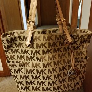 Michael Kors tote